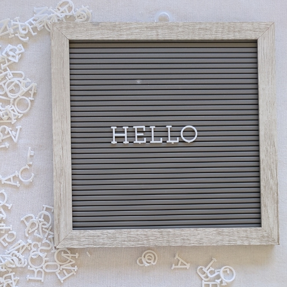 Chic Gray and White Letter Board with Pouch - Picture 6 of 7